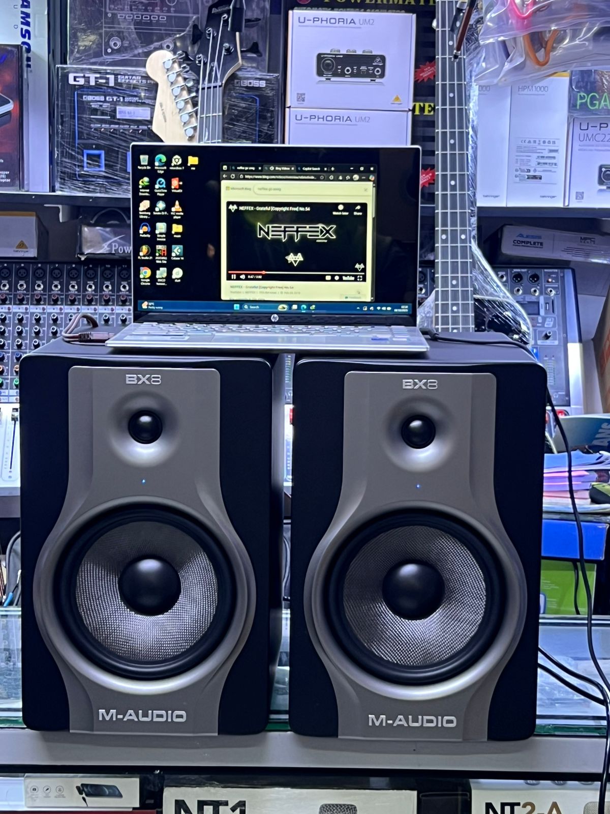 M-Audio BX8 Carbon Studio Monitor Speakers (Pair) | Professional Studio Reference Monitors - Image 4