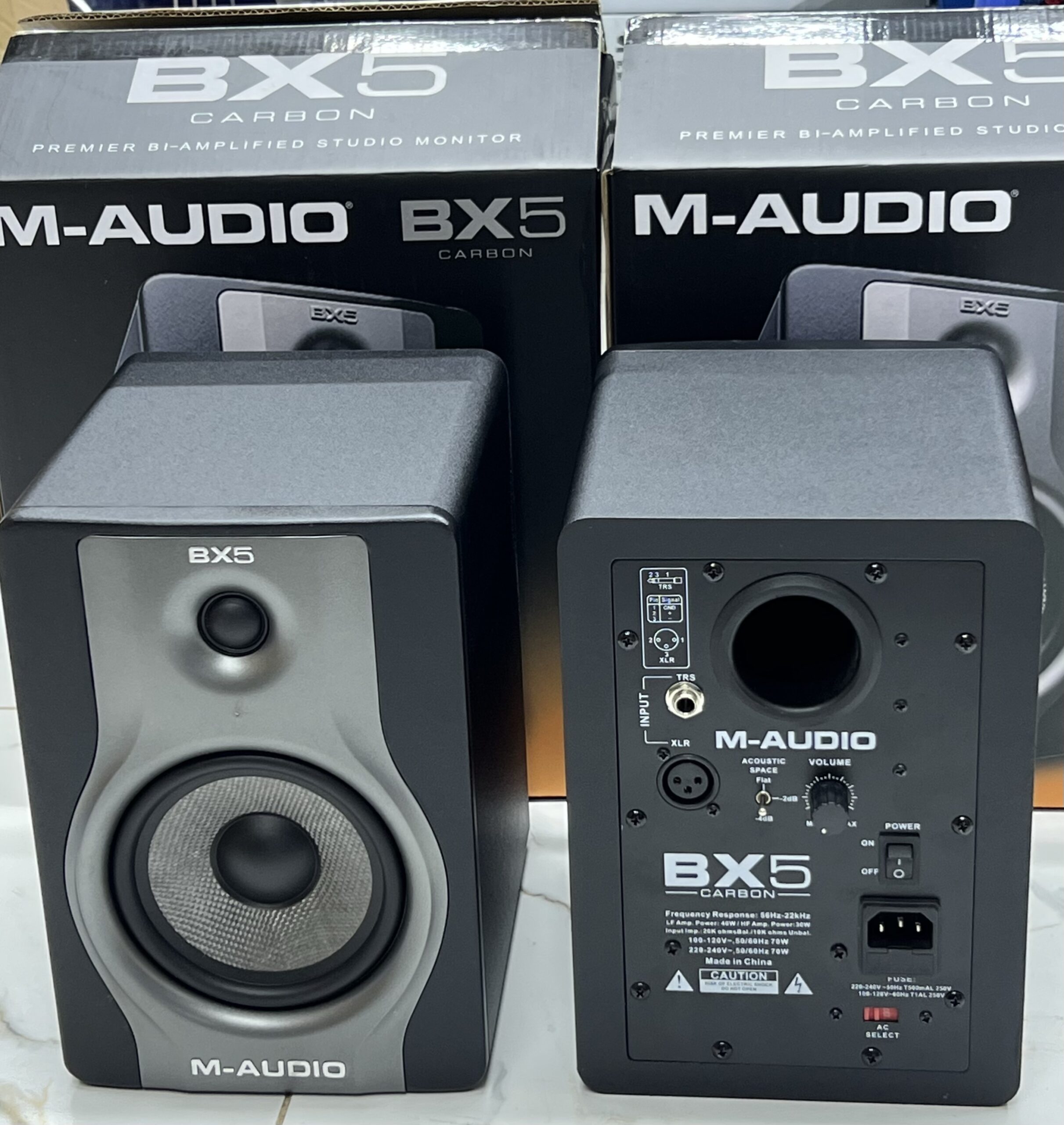 M-Audio BX5 Carbon Compact 2-Way 5 inch Active Studio Monitor for Music Production, Recording and Mixing (pair)